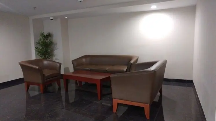Comfortable and Lovely 2BR Apartment at Springlake Summarecon - İç Mekan