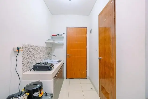 Comfortable and Minimalist Studio at Dave Apartment - Mutfak