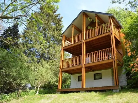 Comfortable Modern Chalet With Wood Finish - Dış Mekan
