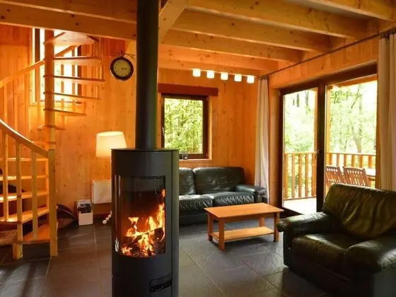 Comfortable Modern Chalet With Wood Finish - Öne Çıkan Resim