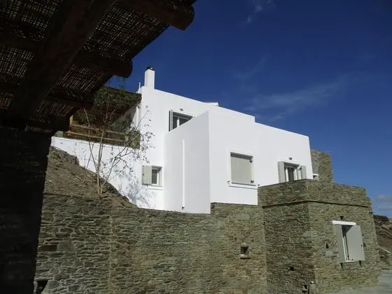 Comfortable Villa Near Sea in Andros - Dış Mekan