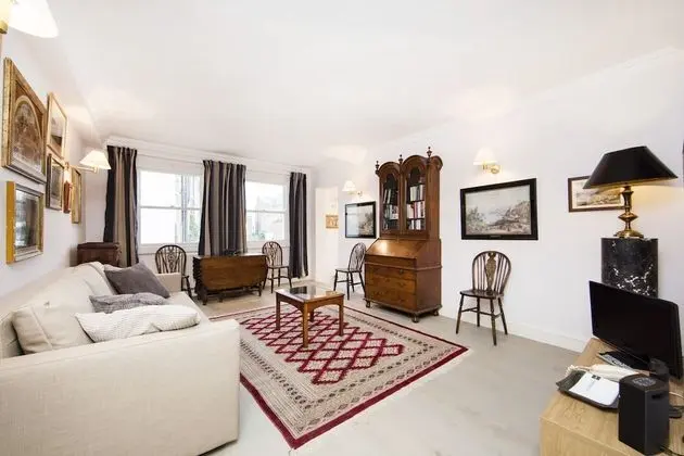 Comfortable one Bedroom Apartment in Notting Hill, Lambton Place Near Portobello
