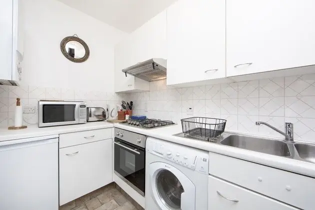 Comfortable one Bedroom Apartment in Notting Hill, Lambton Place Near Portobello - Mutfak
