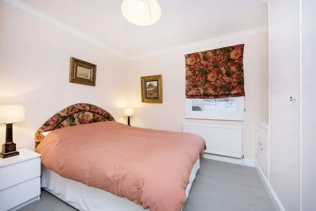 Comfortable one Bedroom Apartment in Notting Hill, Lambton Place Near Portobello - Oda