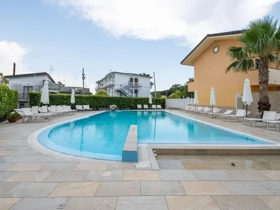 Comfortable Villa in Paestum With Shared Swimming Pool - Havuz