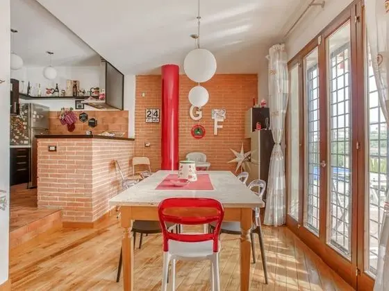 Comfortable Villa in Roma With Garden and Barbecue - Yerinde Yemek