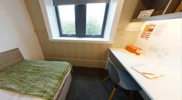 Comfortable Rooms in Lancaster for STUDENTS ONLY - Oda