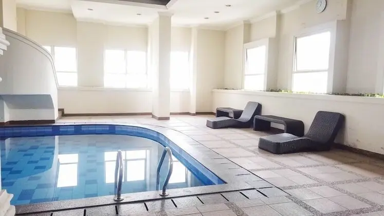 Comfortable and Simply 1BR at The Boulevard Apartment - Havuz
