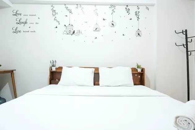 Comfortable Studio Apartment at Green Park View