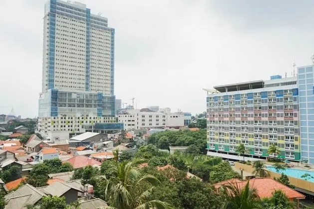 Comfortable Studio Apartment at Margonda Residence 2
