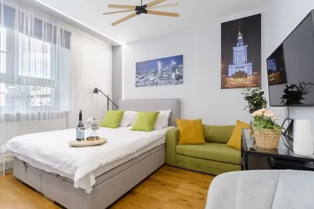 Comfortable studio on Twarda - Öne Çıkan Resim
