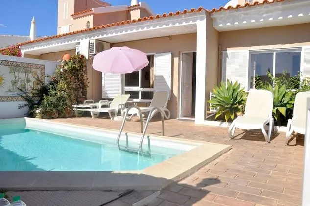 Comfortable and Well Equipped Terrace Villa With Private Pool and air Conditioni