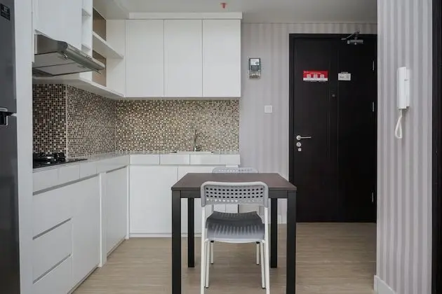 Comfy 1BR Apartment at Casa De Parco - Mutfak