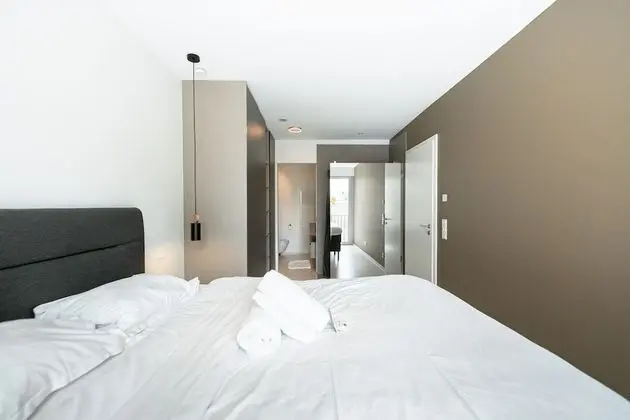 Comfy 1BR Apt w Balcony at Cloche dOr - Oda