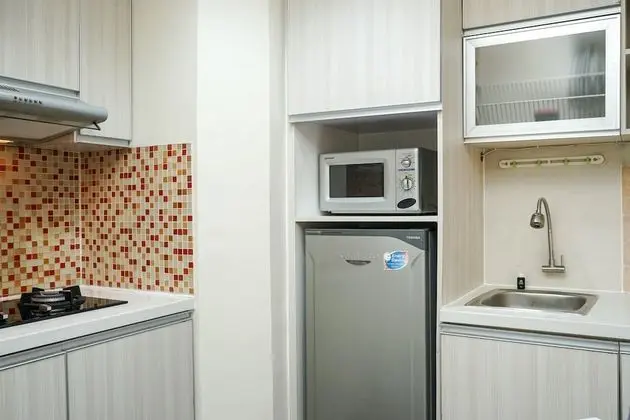 Comfy 3BR Apartment at Mediterania Gajah Mada - Mutfak