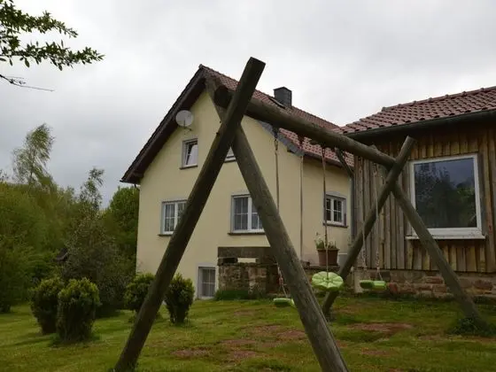 Comfy Apartment in Gransdorf With Garden - Dış Mekan