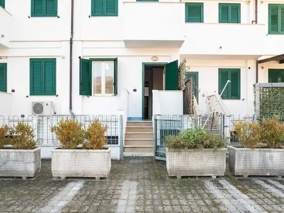 Comfy Apartment in Policastro Bussentino With Terrace