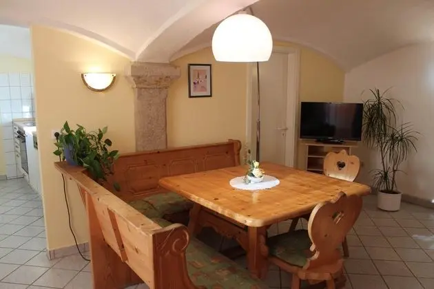Comfy Apartment in Weißig With Garden - Yerinde Yemek