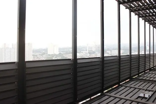 Comfy & Artsy Studio at Beverly Dago Apartment