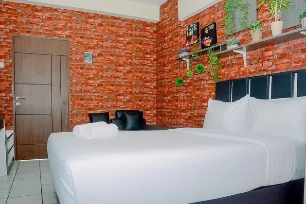 Comfy and Contemporer Studio Kemang View Apartment