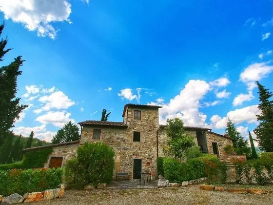 Comfy Farmhouse in Radda In Chianti With Swimming Pool