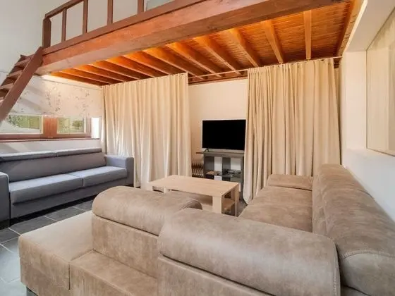 Comfy Holiday Home in Grand Halleux - Vielsam With Parking - Oda Düzeni