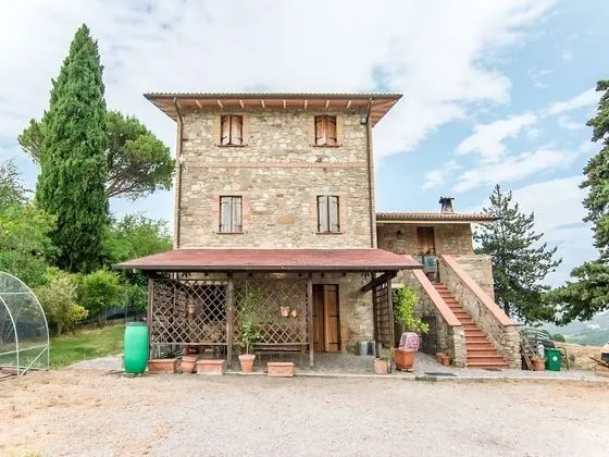 Comfy Holiday Home in Montone With Private Pool and Garden