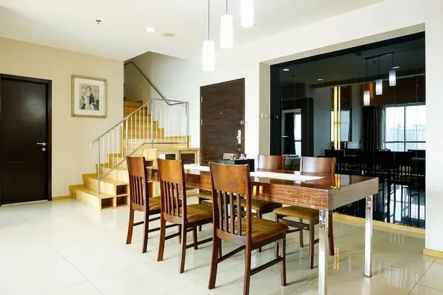 Comfy Luxurious 3BR Gandaria Heights Apartment - Yerinde Yemek