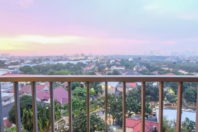 Comfy and Modern 1BR at Lexington Apartment - Öne Çıkan Resim
