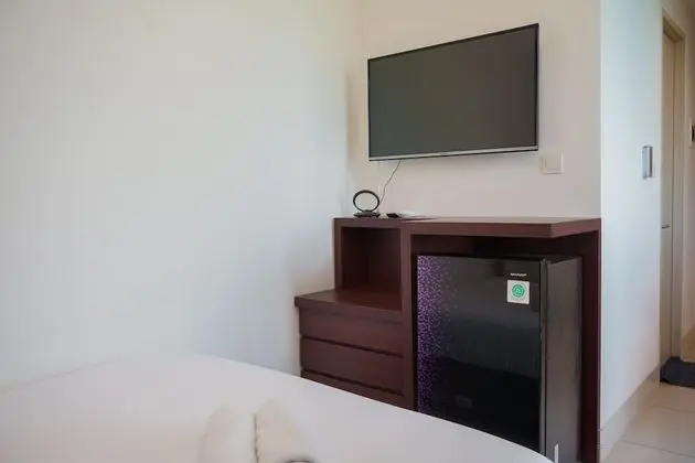 Comfy and Nice Studio at Tree Park City BSD Apartment - Oda