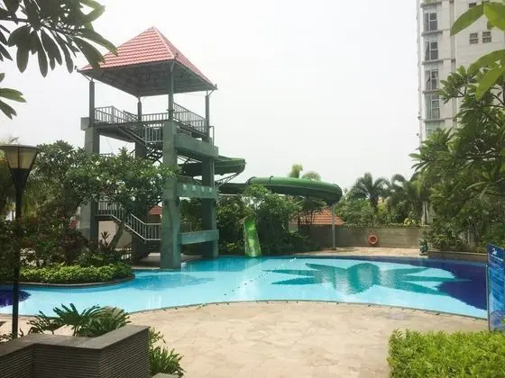 Comfy and Spacious 2BR at Seasons City Apartment - Dış Mekan