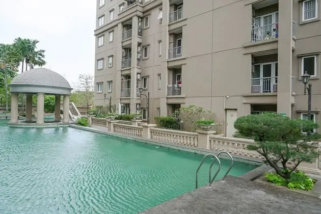 Comfy Spacious 3BR at Grand Palace Kemayoran Apartment