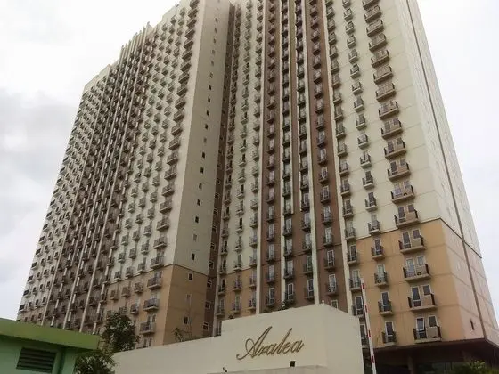 Comfy And Spacious Studio Azalea Suites Apartment