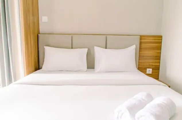 Comfy Studio At Amazana Serpong Apartment - Oda