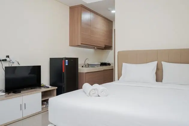 Comfy Studio Apartment at B Residence - İç Mekan