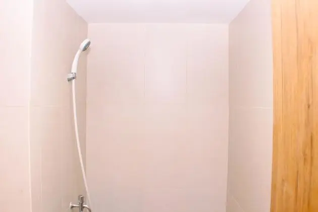 Comfy Studio Apartment At Gateway Park Lrt City - Banyo Tipleri