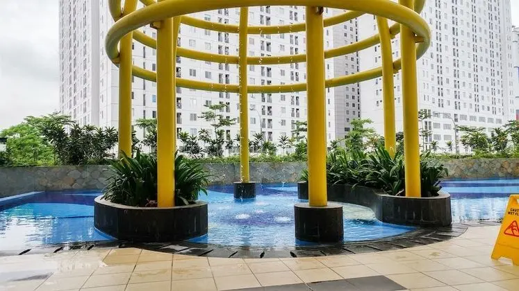 Comfy Studio Bassura City Apartment - Havuz