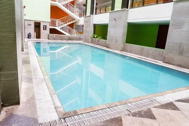 Comfy Studio at High Point Serviced Apartment - Havuz