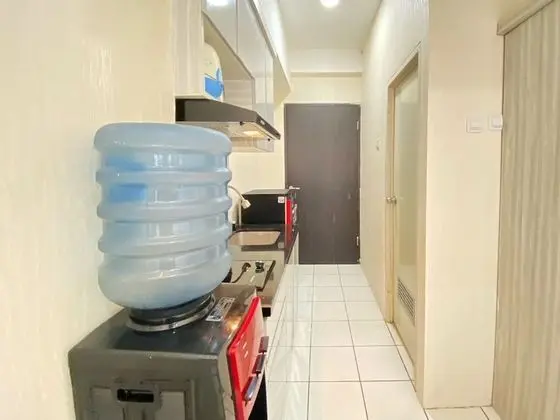 Comfy Studio Room At Grand Asia Afrika Apartment - Mutfak