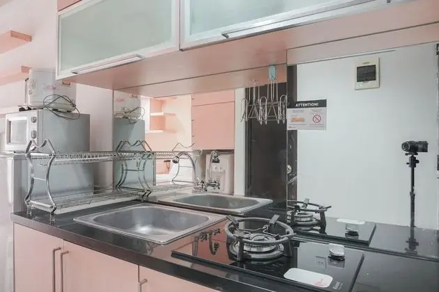 Comfy And Tidy Studio Apartment At Tamansari Sudirman - Mutfak