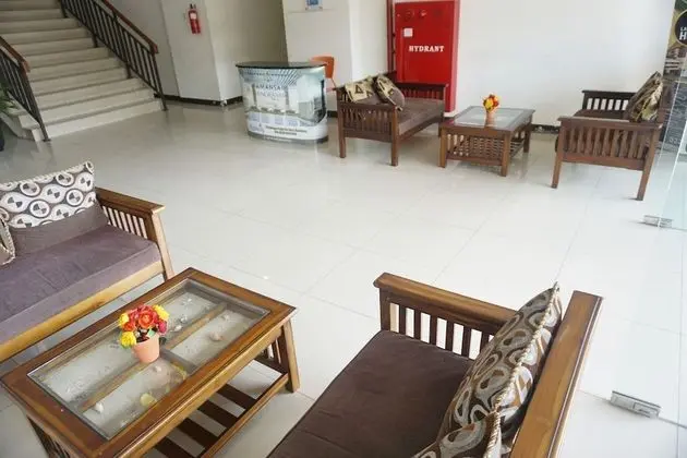 Comfy & Well Appointed 2BR at Tamansari Panoramic Apartment - Lobi