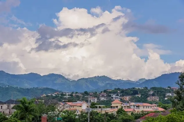 Comlin Bank 13 by Pro Homes Jamaica