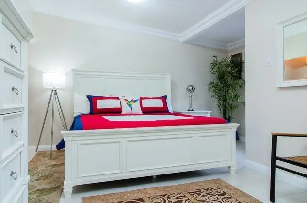 Comlin Bank 13 by Pro Homes Jamaica - Öne Çıkan Resim