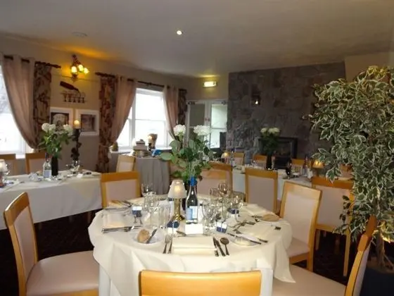 The Commercial Hotel - Yerinde Yemek