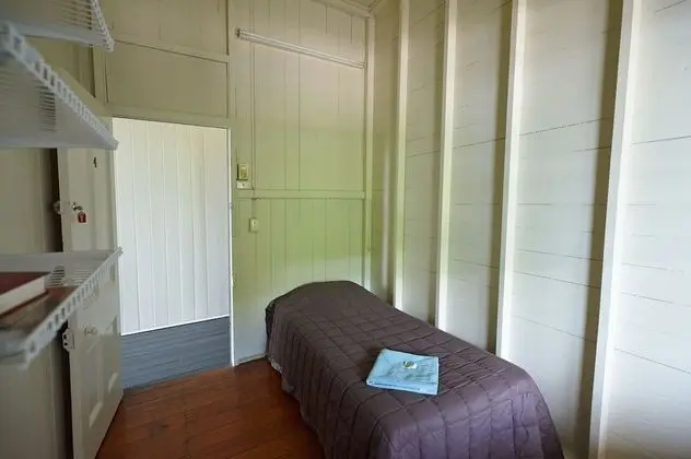 Commercial Hotel - Oda