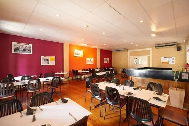 Commercial Hotel - Yerinde Yemek