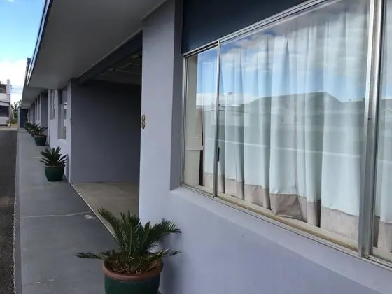 The Commercial Hotel Motel - Dış Mekan