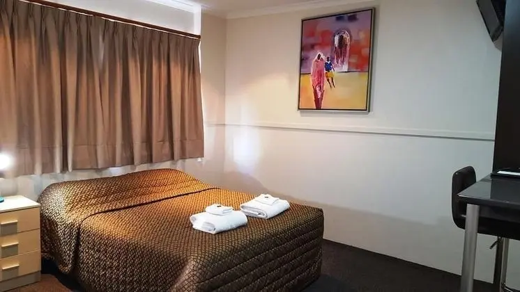 The Commercial Hotel Motel - Öne Çıkan Resim