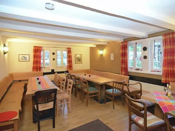 Commodious Holiday Home in Kirchhundem-heinsberg With Sauna - Yerinde Yemek
