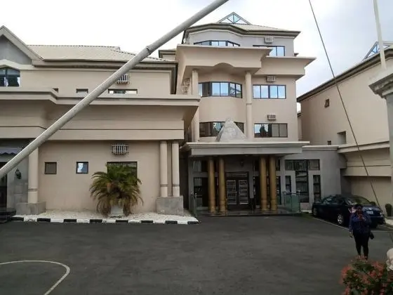 Commordore Hotel